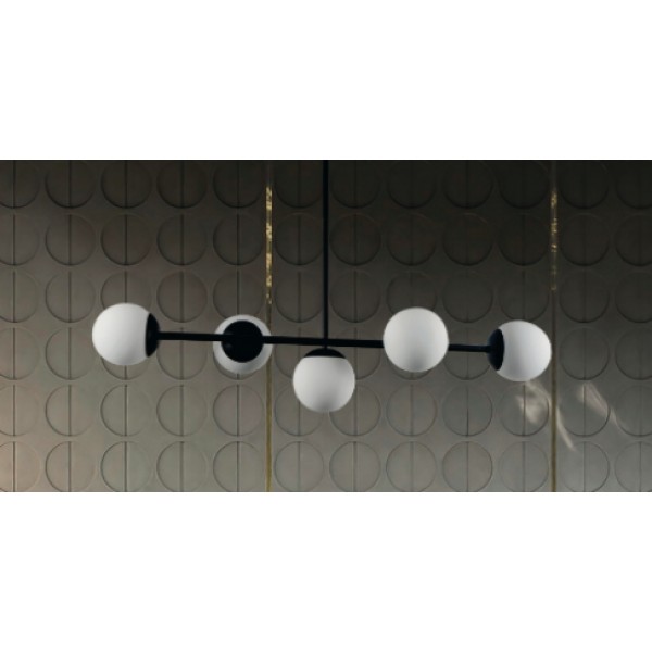 Μεταλλικό Μάυρο Γωτιστικό Οροφής με 5 Λευκούς Γυάλινους Γλόμπους Μεταλλικό Μάυρο Γωτιστικό Οροφής με 5 Λευκούς Γυάλινους Γλόμπους