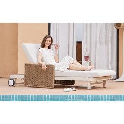Ξαπλώστρα Αλουμινίου με Συνθετικό Rattan Ξαπλώστρα Αλουμινίου με Συνθετικό Rattan