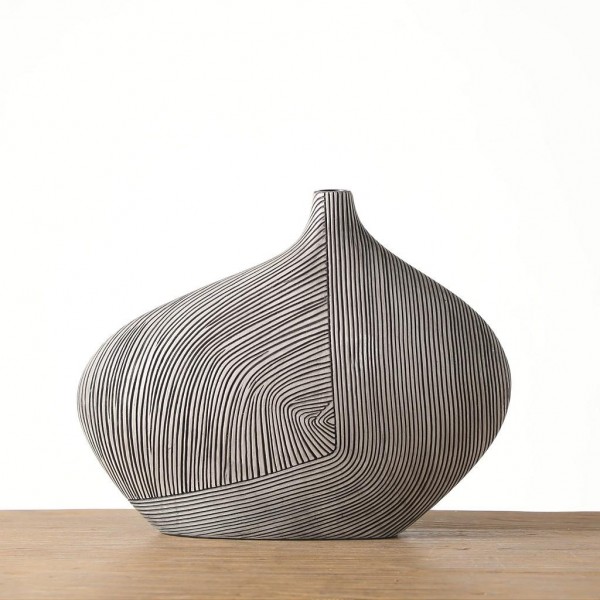 Γκρι Βάζο Πολυρεζίνης